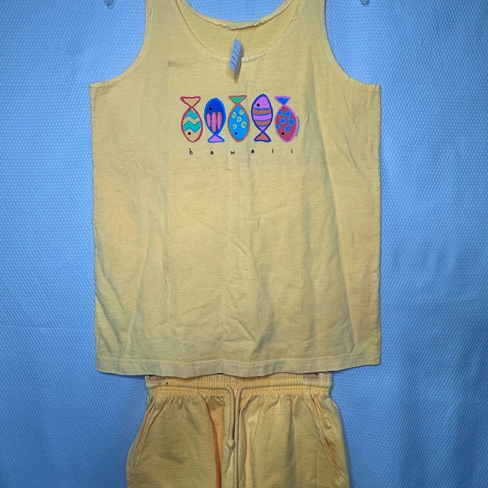 Vintage Fresh Produce Yellow Tank Top and Short Set with Colorful Fish Design - Picture 3 of 12
